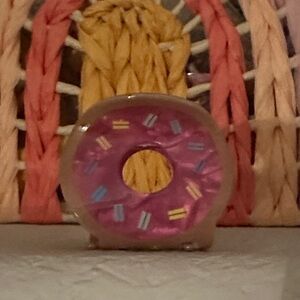 Purple Donut Shaped claw hair clip